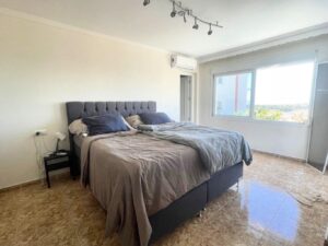 Amplia villa con piscina en area exclusiva 57