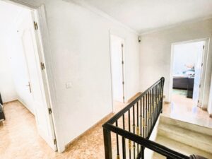 Amplia villa con piscina en area exclusiva 18