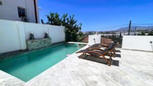 Amplia villa con piscina en area exclusiva 17