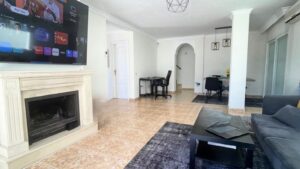 Amplia villa con piscina en area exclusiva 4