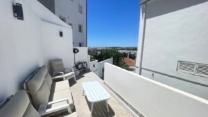 Amplia villa con piscina en area exclusiva 5