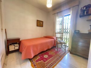 Vivienda adosada en esquina Sitio de Calahonda 10