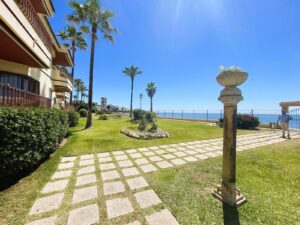Estudio primera linea de playa con vistas al mar
