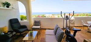 Bello y luminoso apto con vistas panoramicas 23